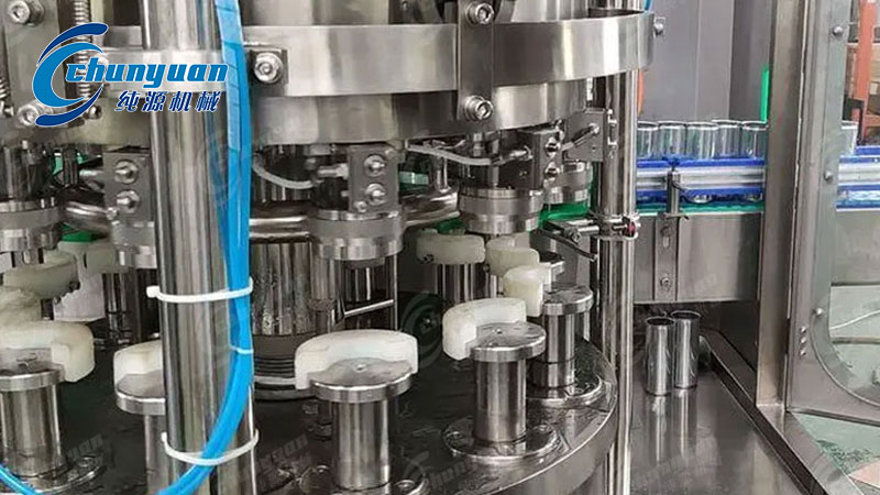 易拉罐啤酒灌裝設(shè)備 易拉罐啤酒灌裝設(shè)備